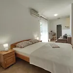 Mm Apartments