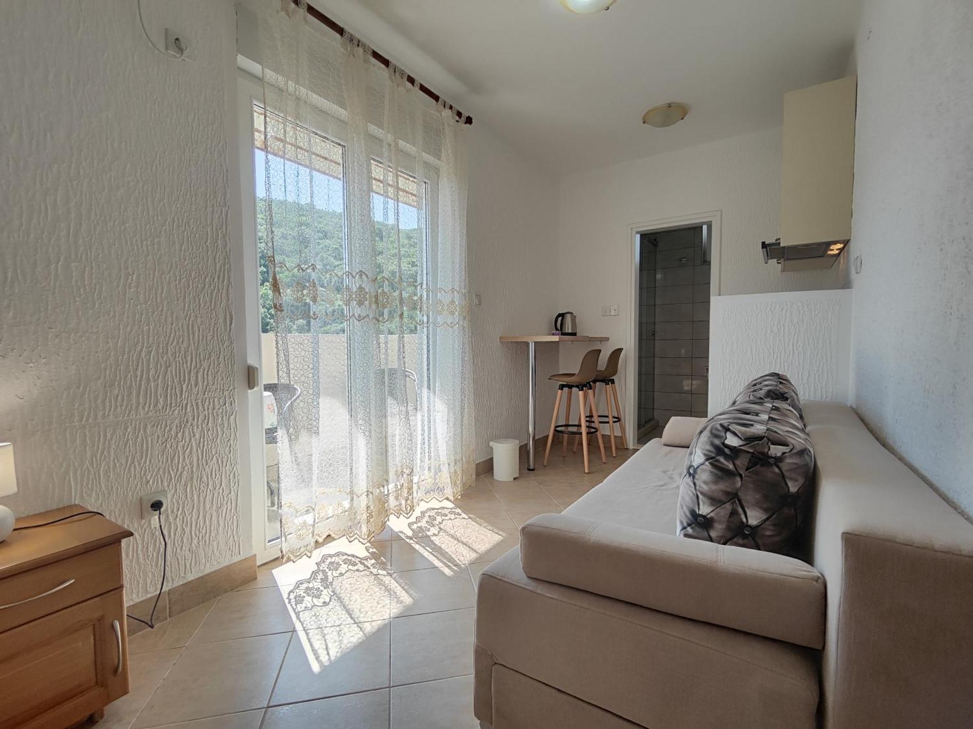Apartment Mm *